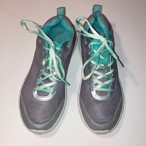 Vionic sneakers
